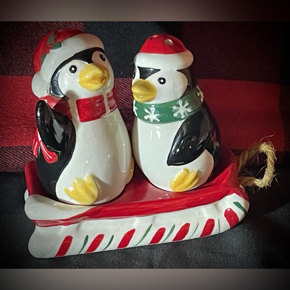 Vintage Penguin w/Sled Salt & Pepper Shakers